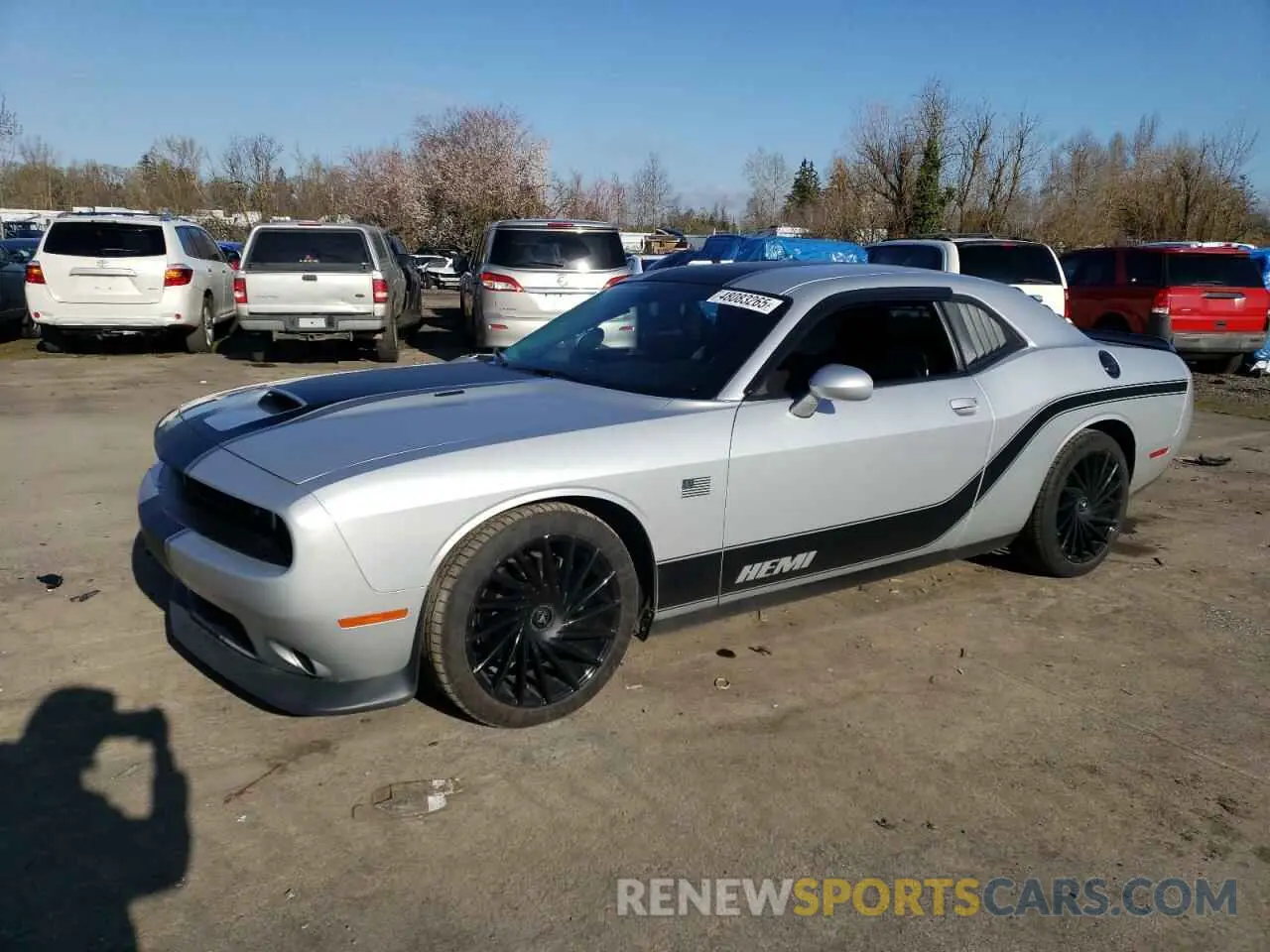 1 Photograph of a damaged car 2C3CDZBT6KH663508 DODGE CHALLENGER 2019