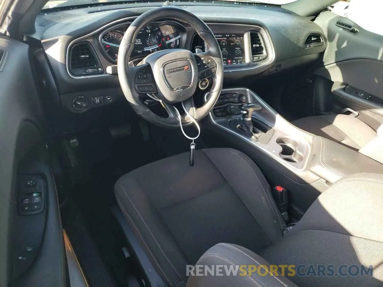 8 Photograph of a damaged car 2C3CDZBT6KH663508 DODGE CHALLENGER 2019