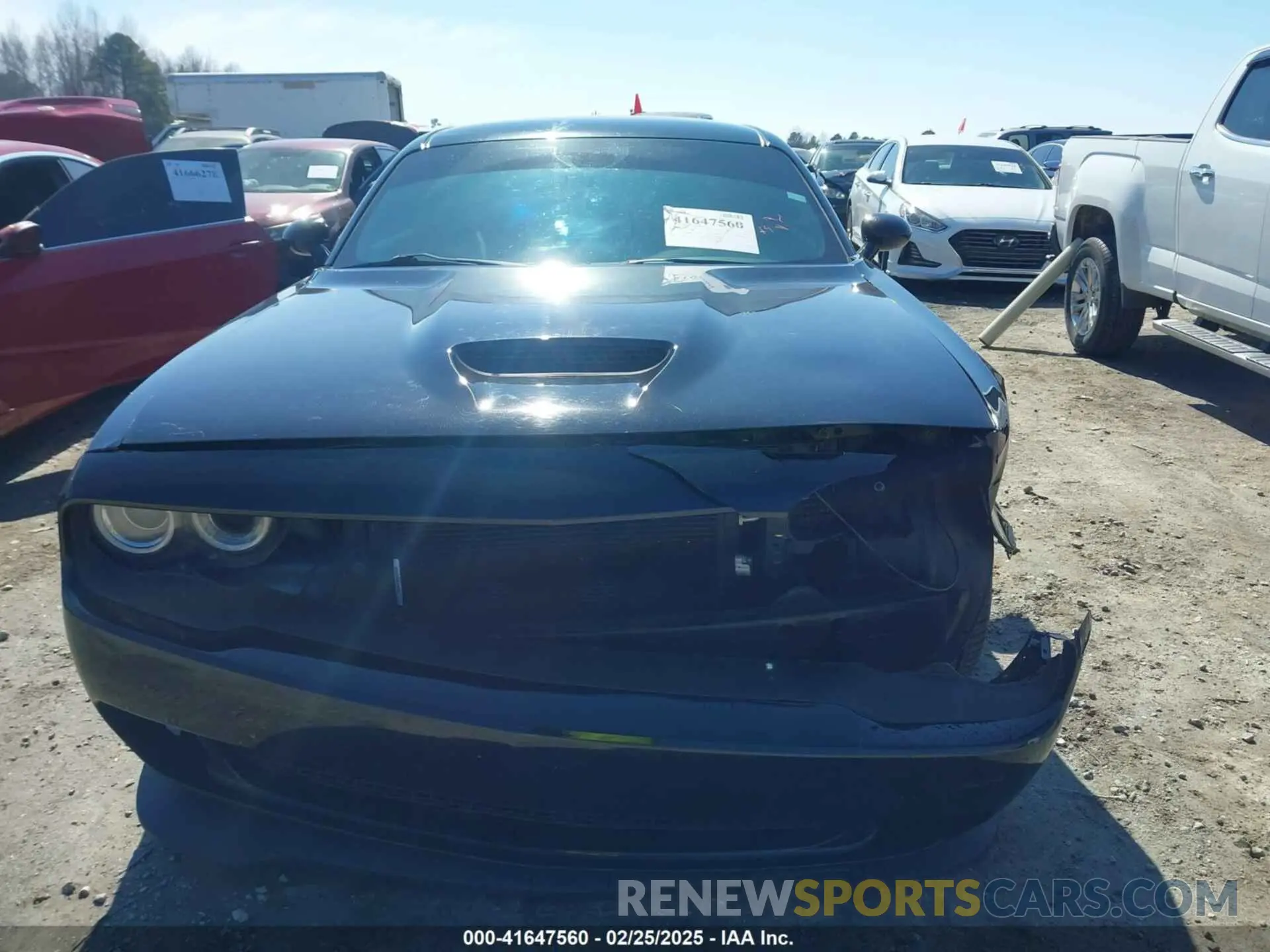13 Photograph of a damaged car 2C3CDZBT7KH583408 DODGE CHALLENGER 2019