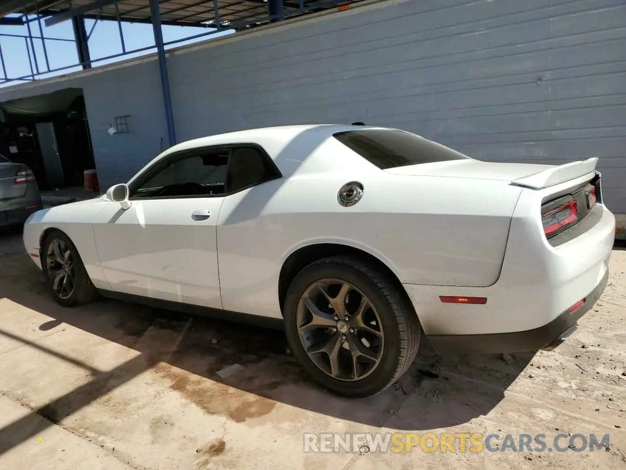 2 Photograph of a damaged car 2C3CDZBT7KH583537 DODGE CHALLENGER 2019