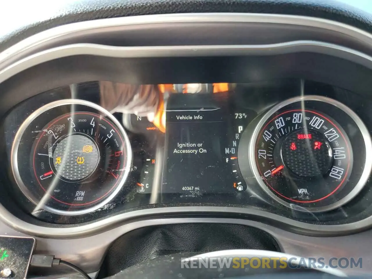 9 Photograph of a damaged car 2C3CDZBT7KH591282 DODGE CHALLENGER 2019