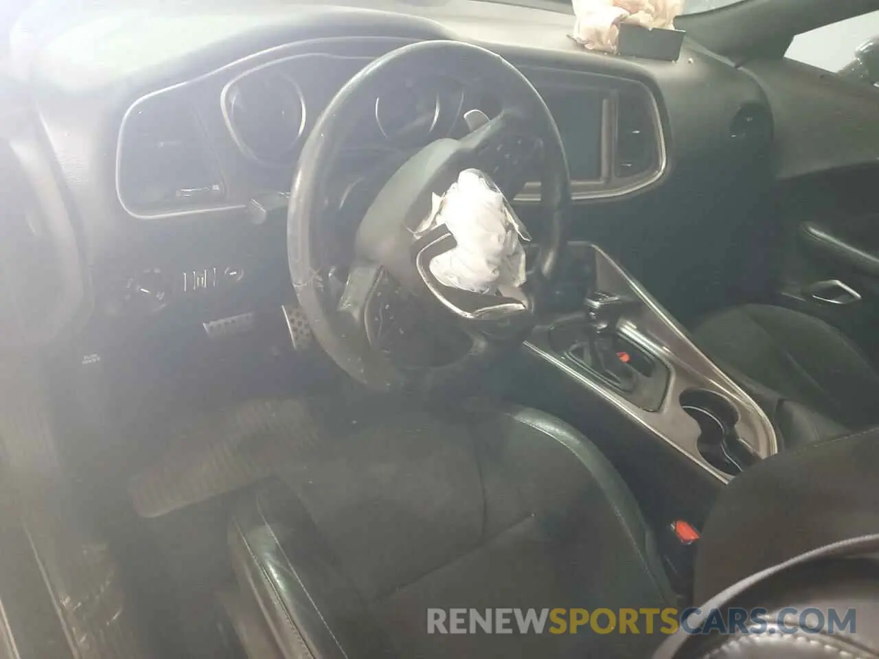 8 Photograph of a damaged car 2C3CDZBT7KH602622 DODGE CHALLENGER 2019