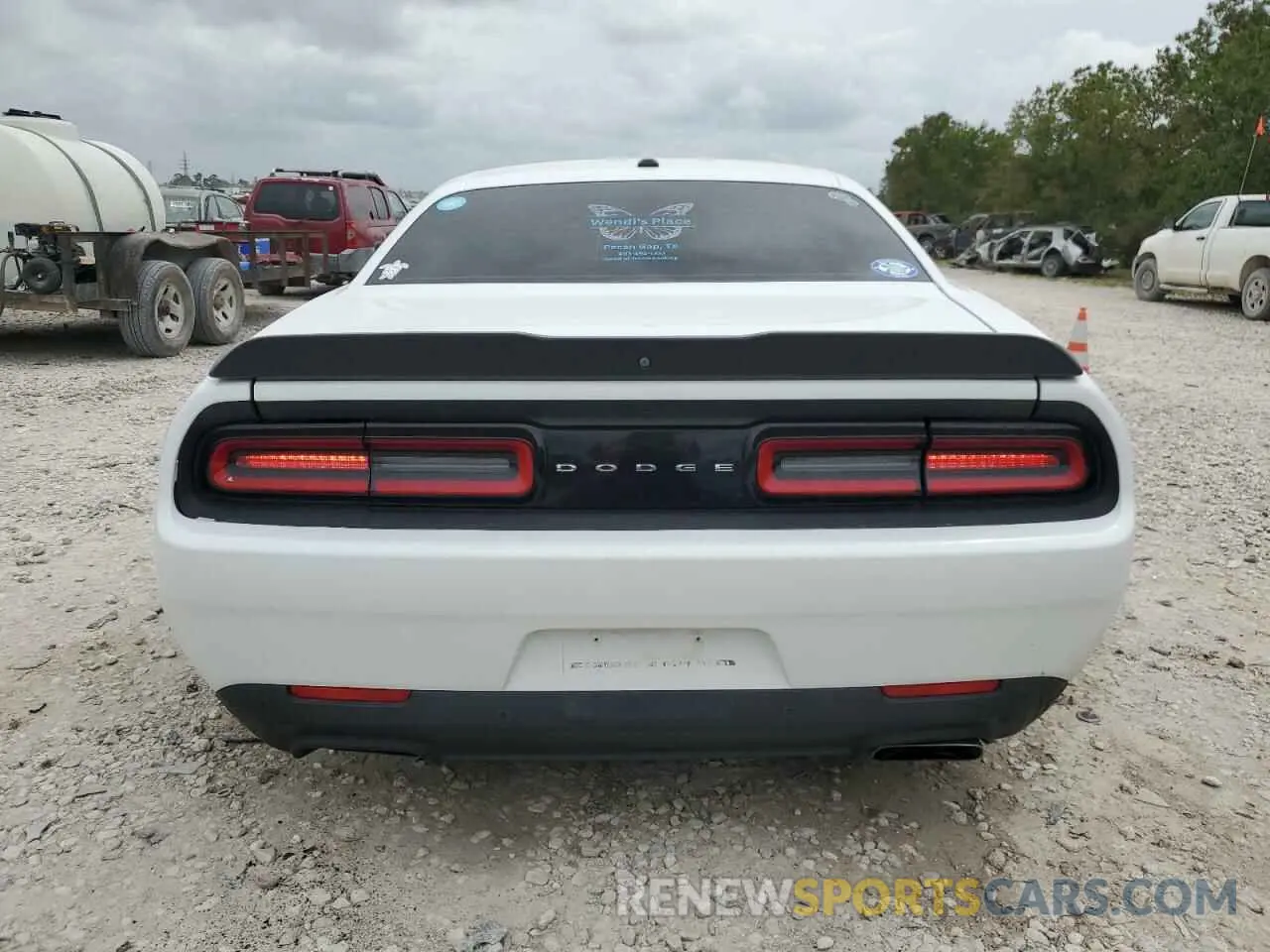 6 Photograph of a damaged car 2C3CDZBT7KH606198 DODGE CHALLENGER 2019