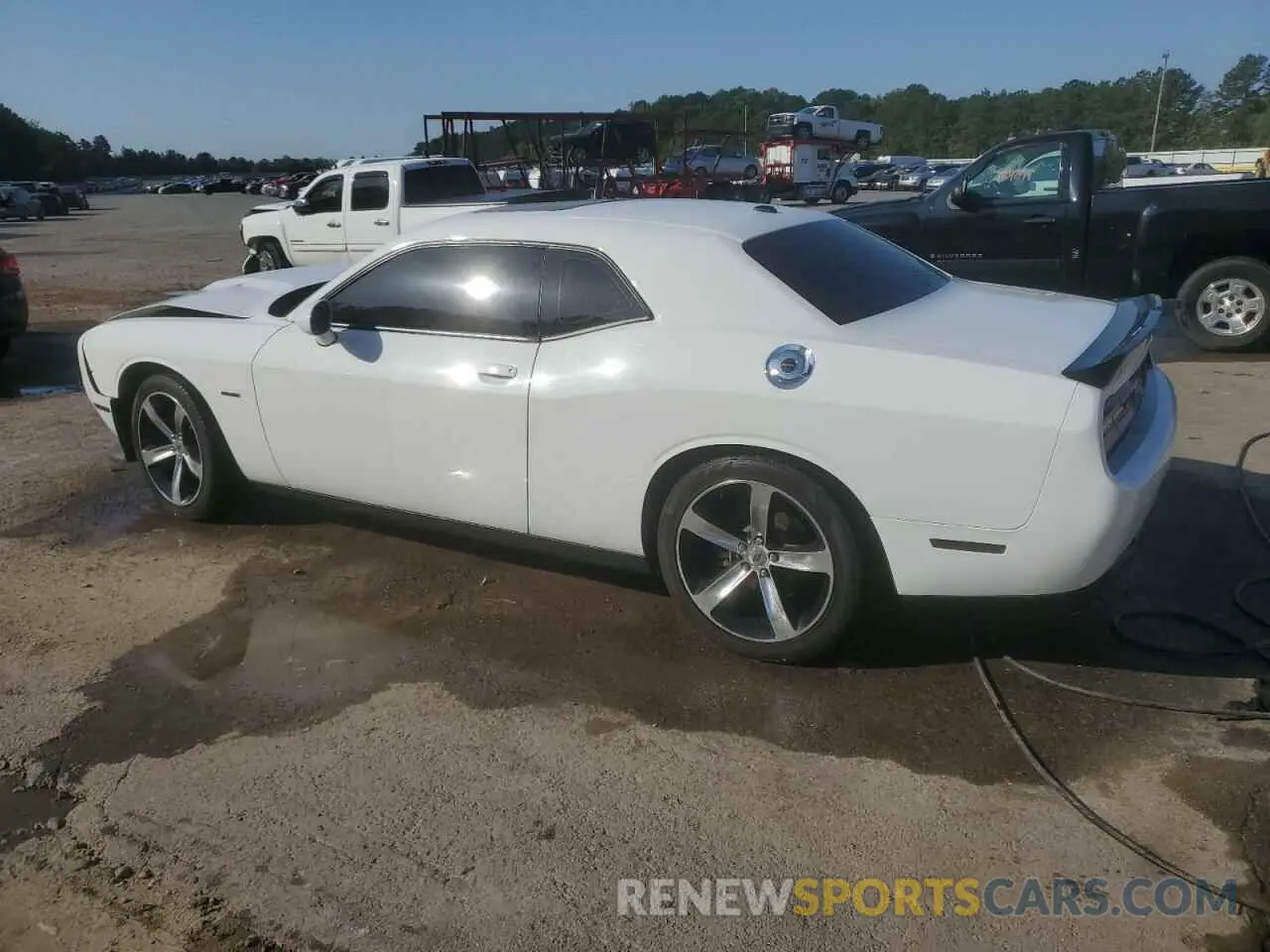 2 Photograph of a damaged car 2C3CDZBT8KH641638 DODGE CHALLENGER 2019