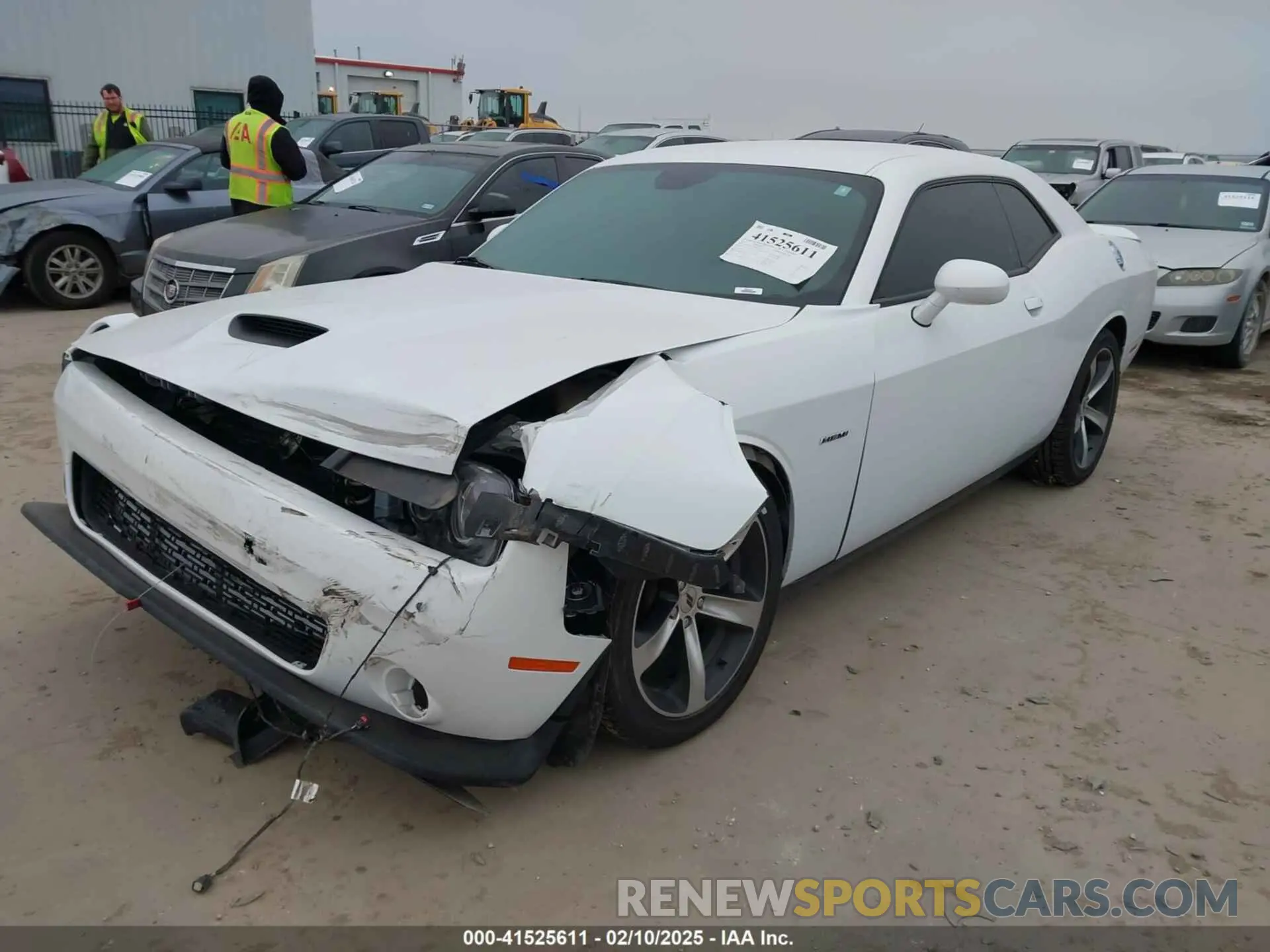 2 Фотография поврежденного автомобиля 2C3CDZBTXKH513336 DODGE CHALLENGER 2019