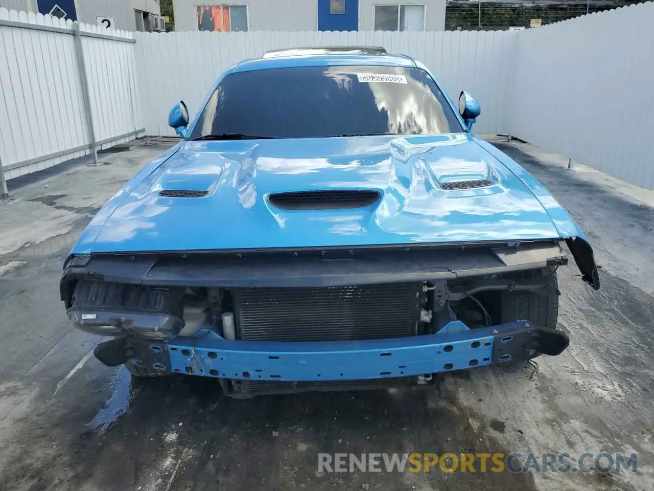 5 Photograph of a damaged car 2C3CDZFJ0KH508543 DODGE CHALLENGER 2019