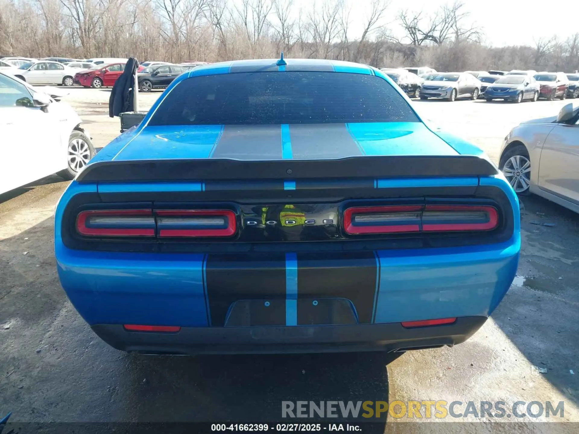 17 Фотография поврежденного автомобиля 2C3CDZFJ0KH552252 DODGE CHALLENGER 2019