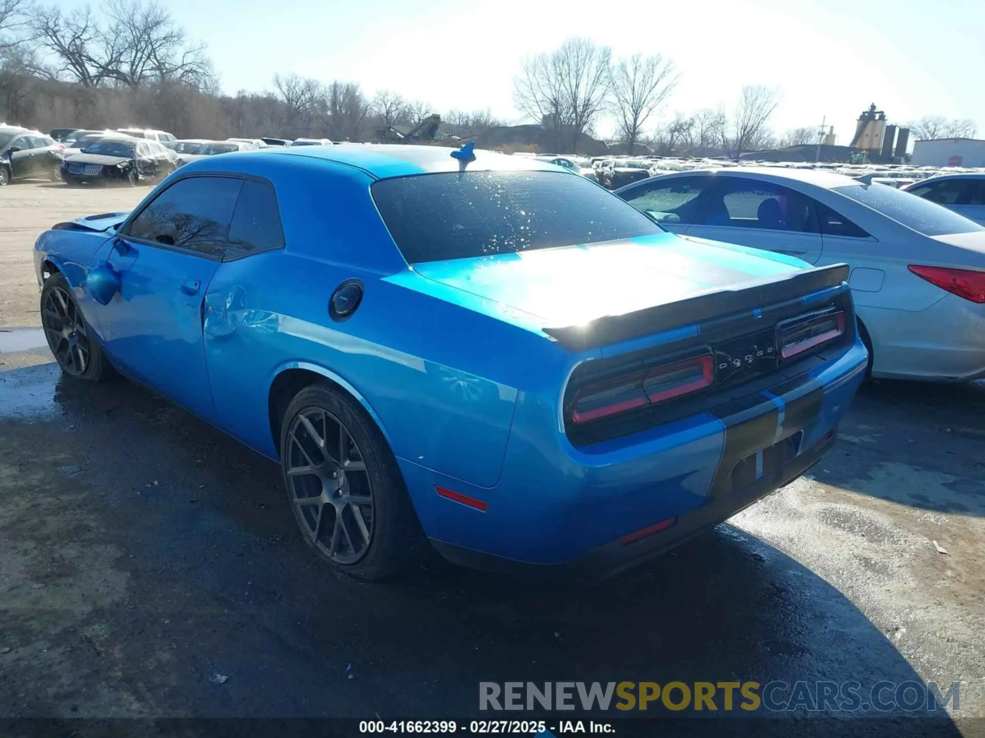 3 Фотография поврежденного автомобиля 2C3CDZFJ0KH552252 DODGE CHALLENGER 2019