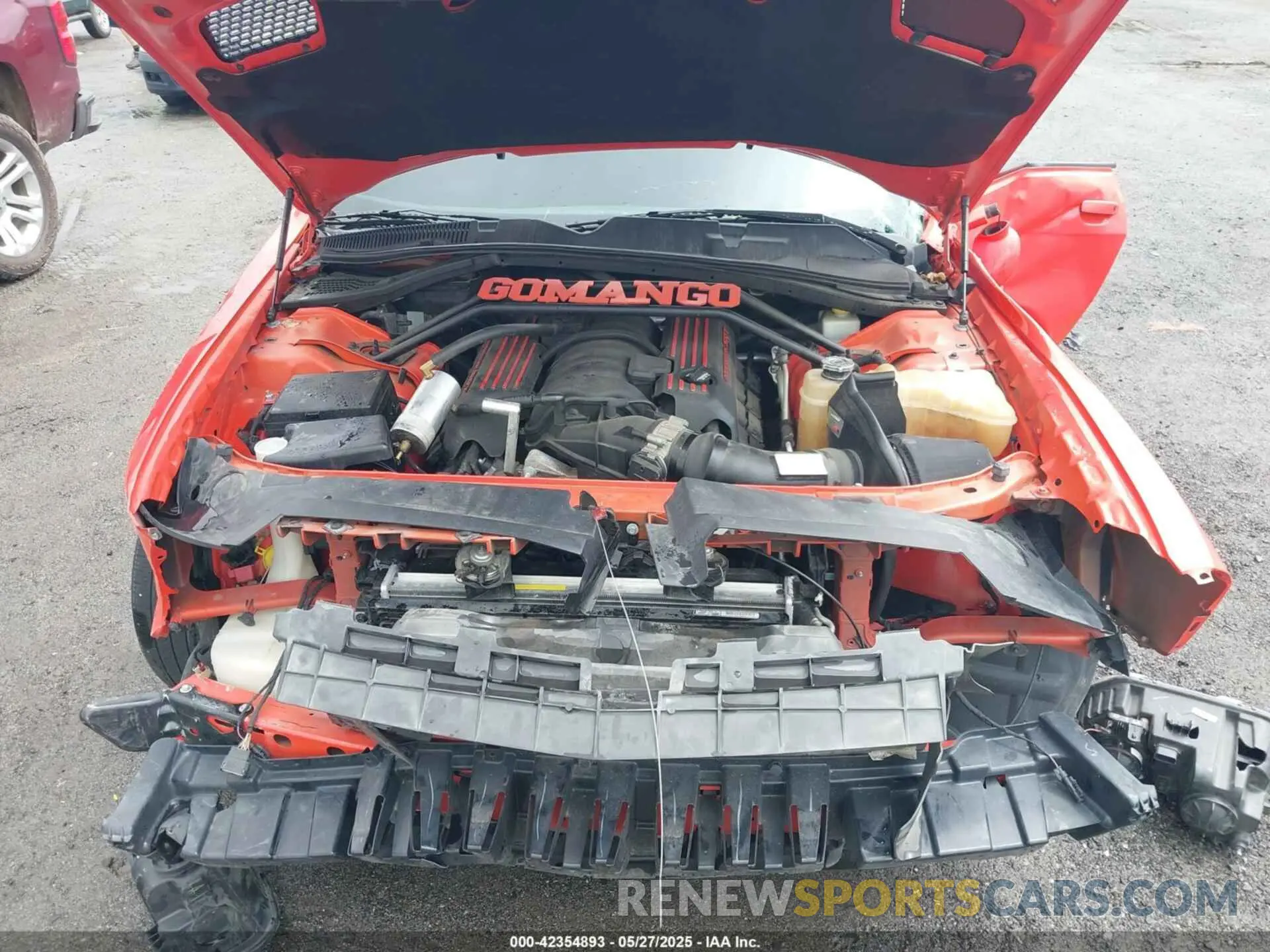 10 Photograph of a damaged car 2C3CDZFJ2KH586810 DODGE CHALLENGER 2019
