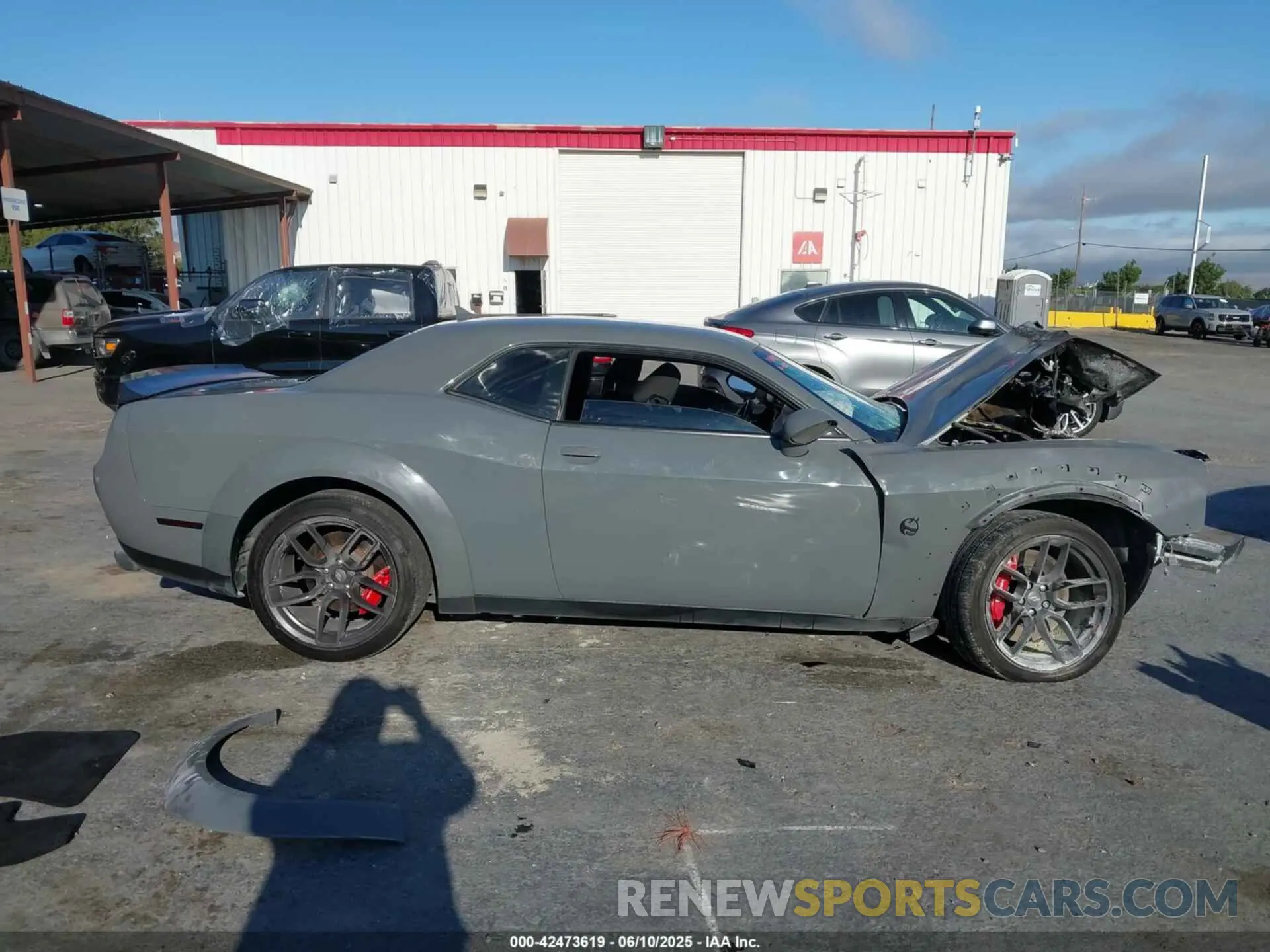 13 Photograph of a damaged car 2C3CDZFJ2KH716620 DODGE CHALLENGER 2019