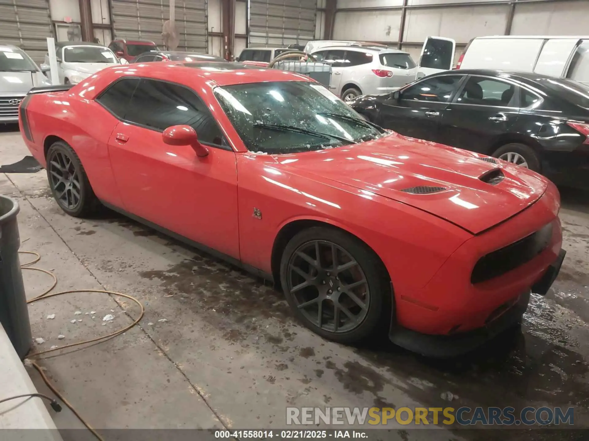 1 Photograph of a damaged car 2C3CDZFJ3KH626859 DODGE CHALLENGER 2019