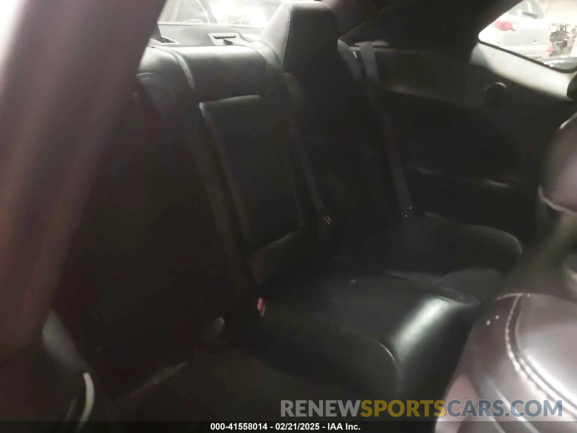 8 Photograph of a damaged car 2C3CDZFJ3KH626859 DODGE CHALLENGER 2019