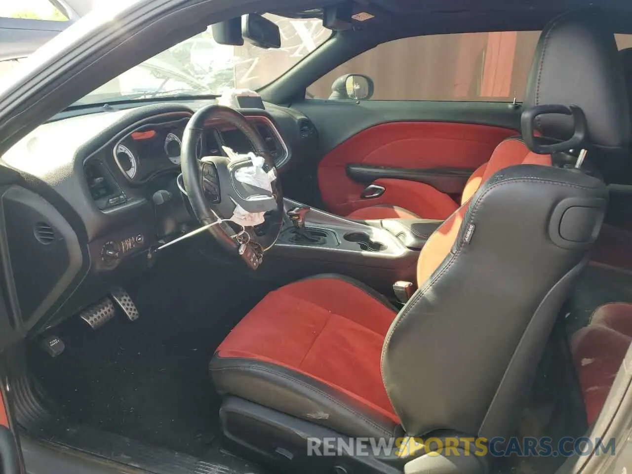 7 Photograph of a damaged car 2C3CDZFJ3KH662437 DODGE CHALLENGER 2019