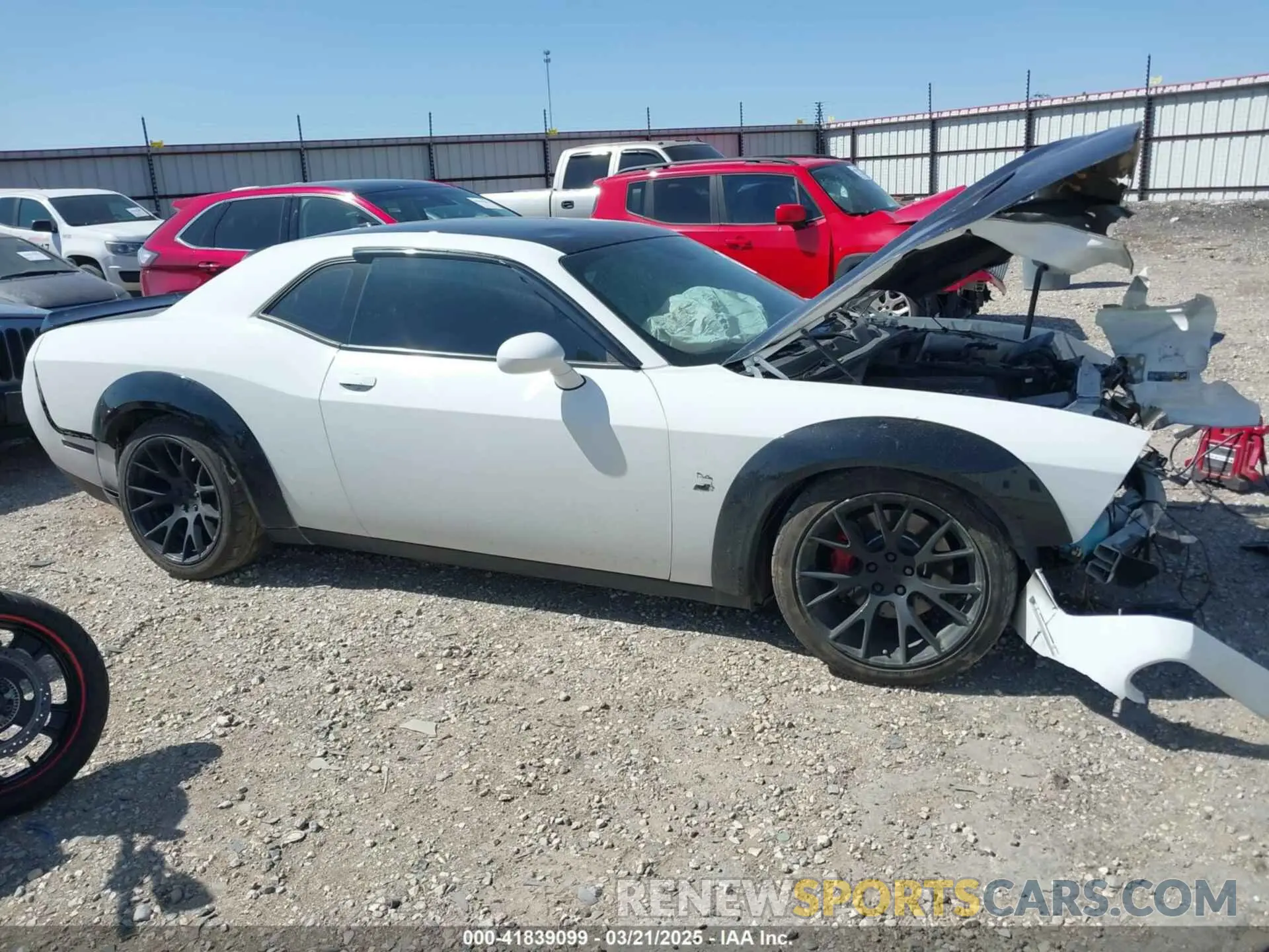 13 Photograph of a damaged car 2C3CDZFJ3KH724029 DODGE CHALLENGER 2019