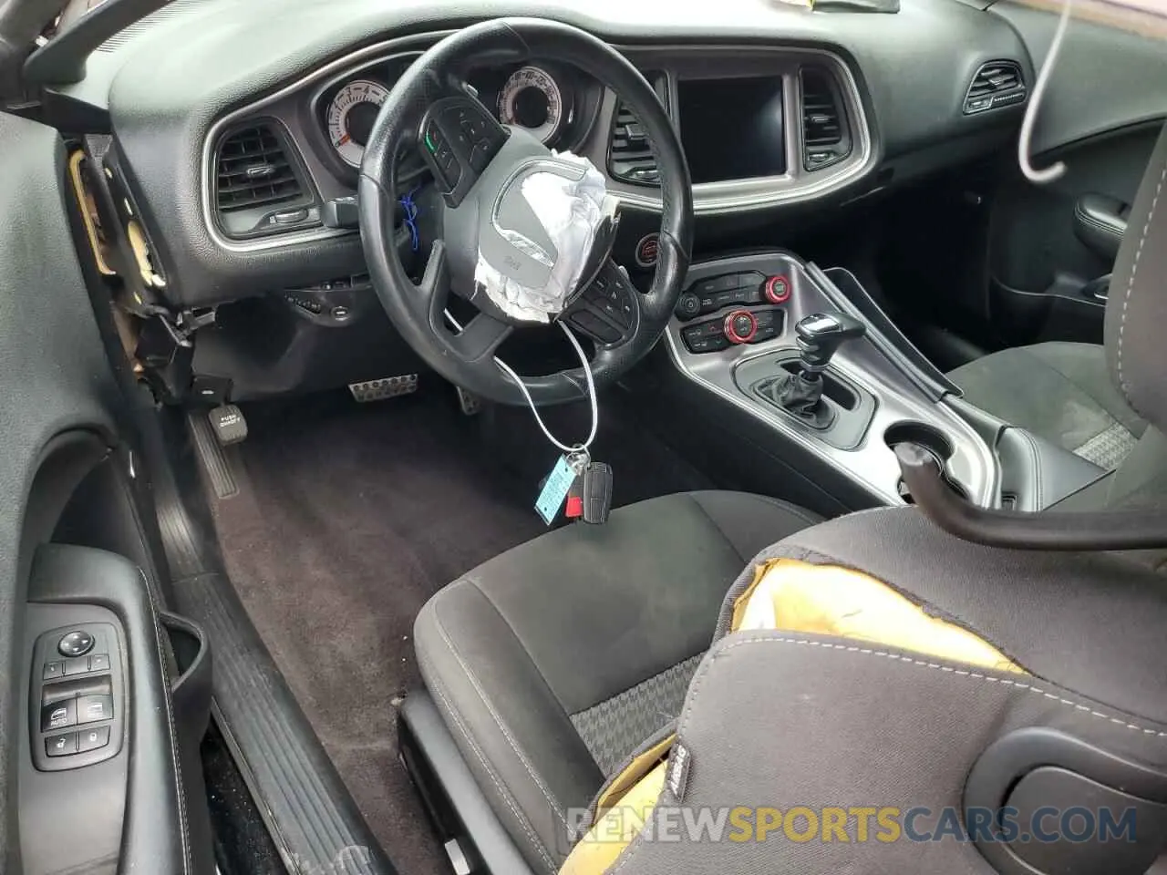 8 Photograph of a damaged car 2C3CDZFJ7KH540499 DODGE CHALLENGER 2019