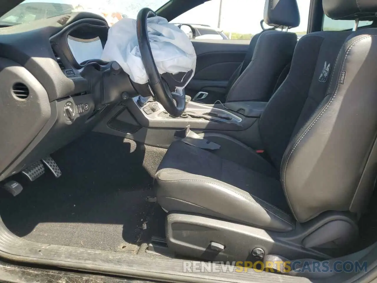 7 Photograph of a damaged car 2C3CDZFJ9KH649496 DODGE CHALLENGER 2019