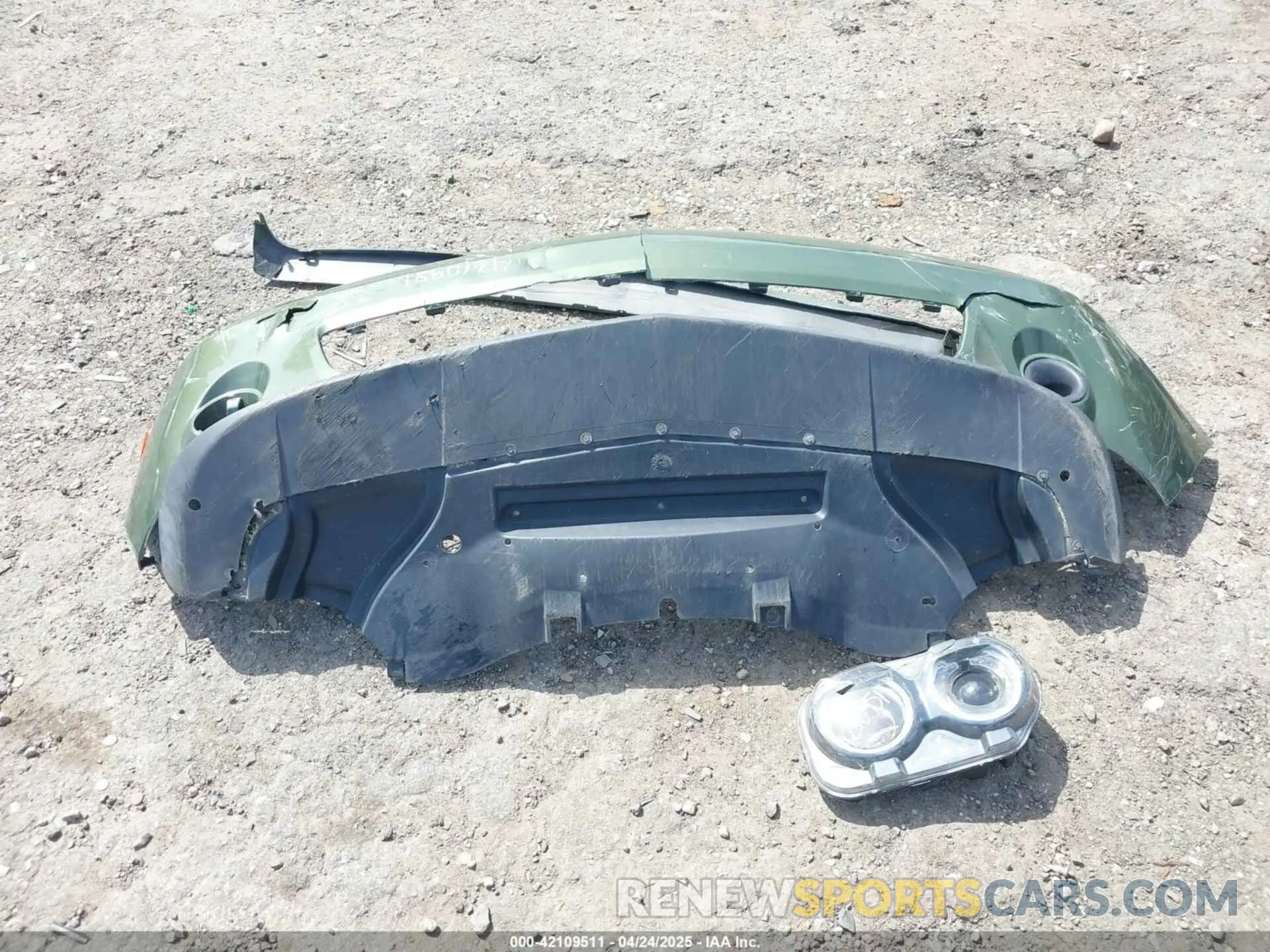 12 Photograph of a damaged car 2C3CDZGG0KH628040 DODGE CHALLENGER 2019