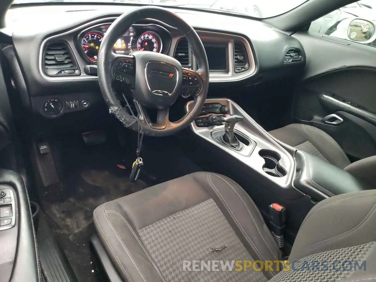 8 Photograph of a damaged car 2C3CDZGG2KH659788 DODGE CHALLENGER 2019