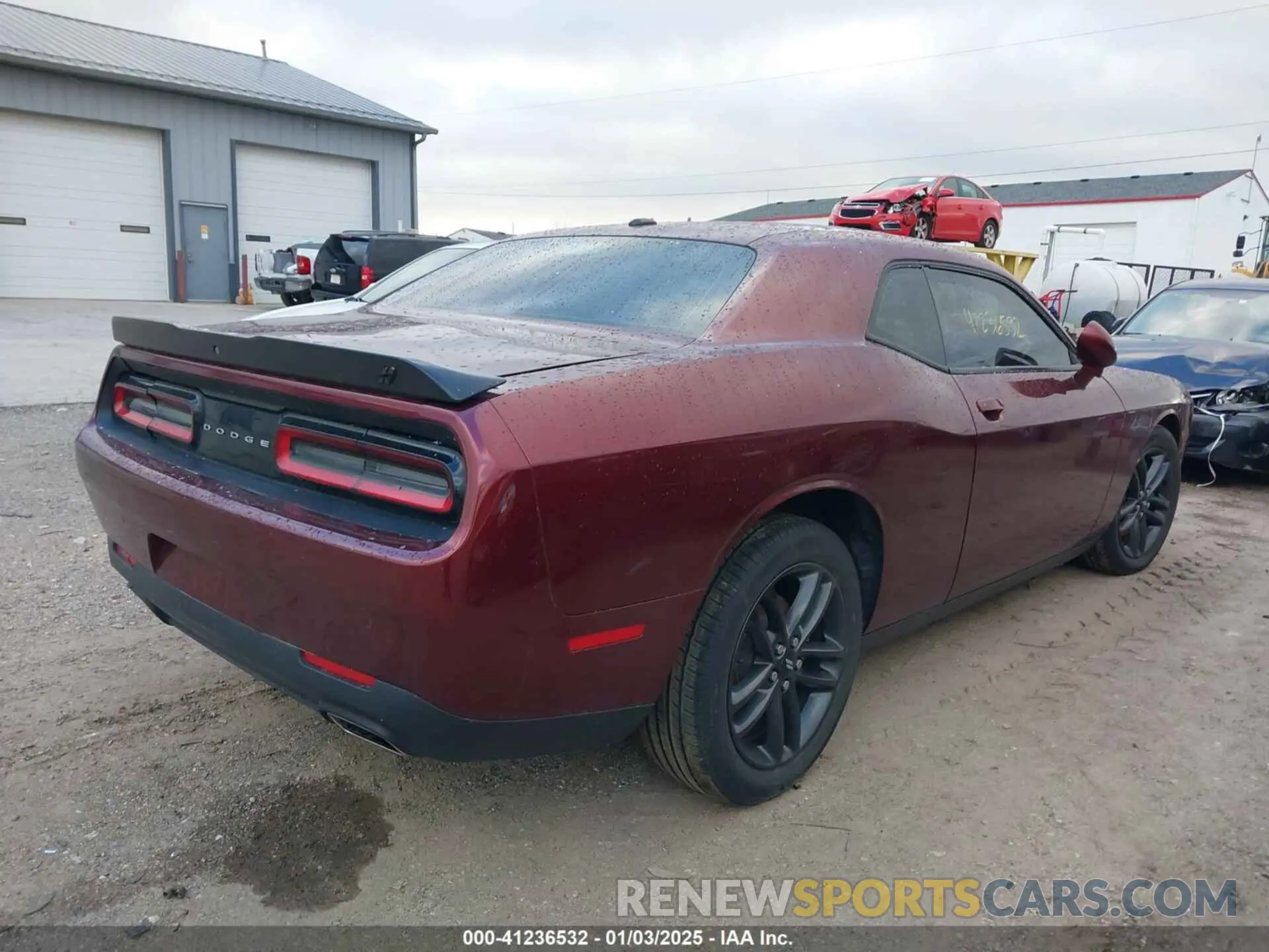 4 Photograph of a damaged car 2C3CDZGG7KH683567 DODGE CHALLENGER 2019