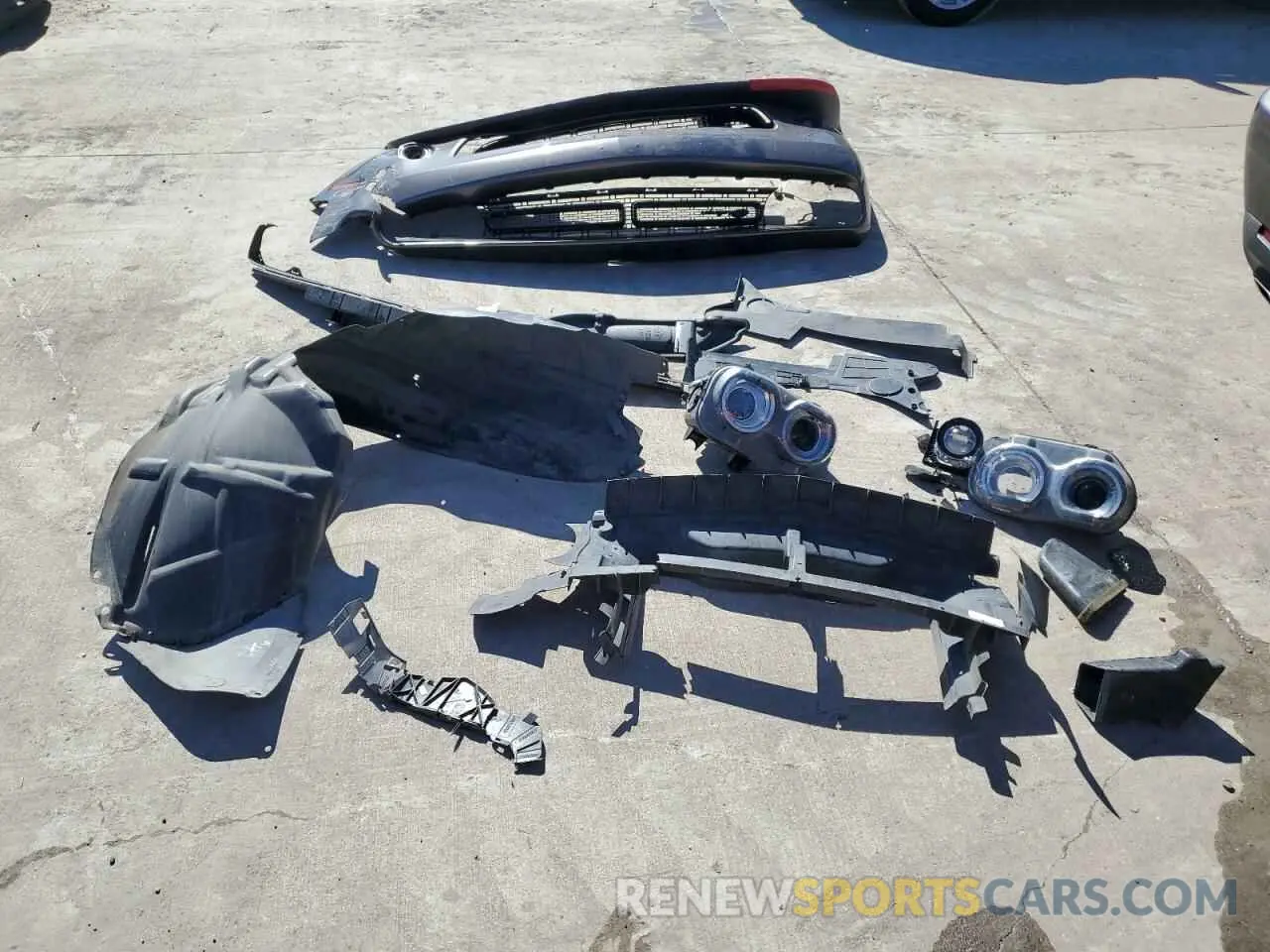 12 Photograph of a damaged car 2C3CDZJG0KH621095 DODGE CHALLENGER 2019