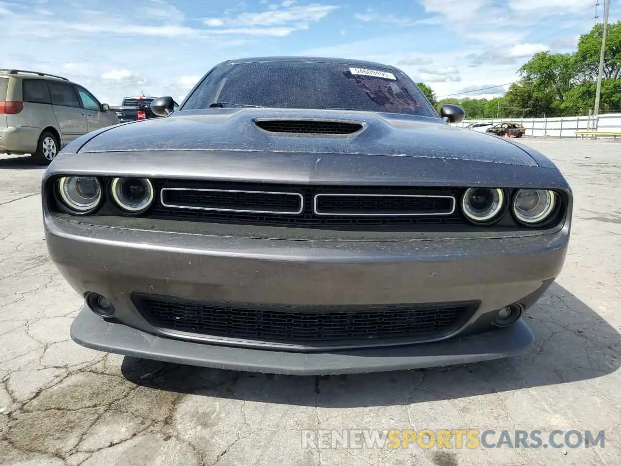 5 Photograph of a damaged car 2C3CDZJG2KH557643 DODGE CHALLENGER 2019