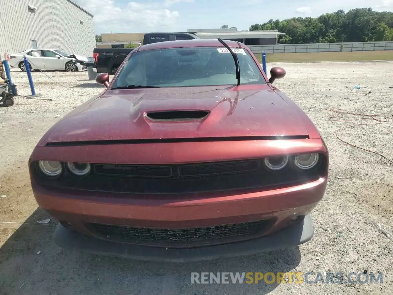 5 Photograph of a damaged car 2C3CDZJG6KH501642 DODGE CHALLENGER 2019