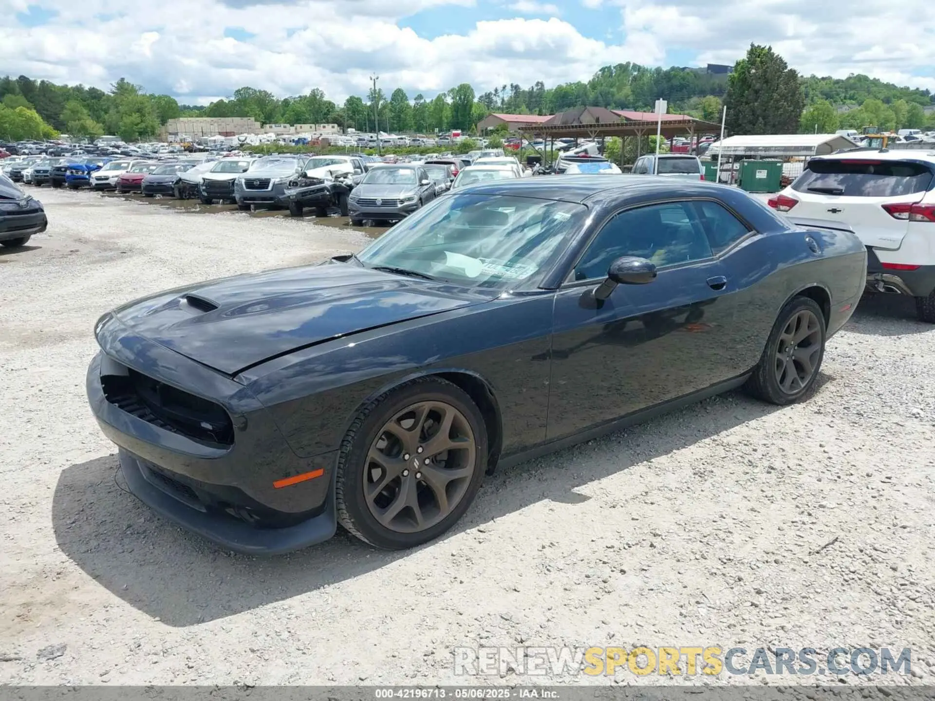 2 Photograph of a damaged car 2C3CDZJG7KH747793 DODGE CHALLENGER 2019