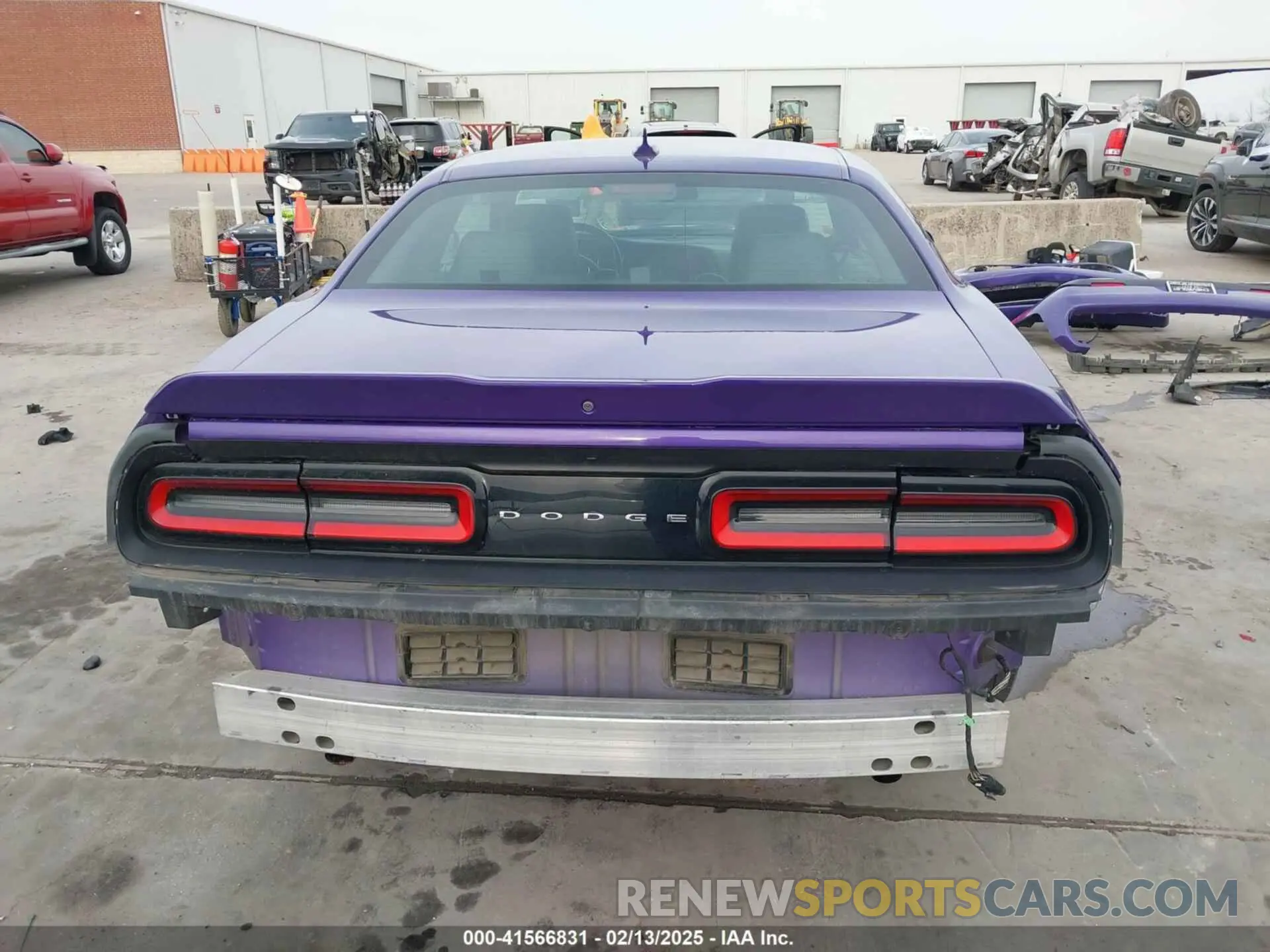 17 Фотография поврежденного автомобиля 2C3CDZJG8KH541396 DODGE CHALLENGER 2019
