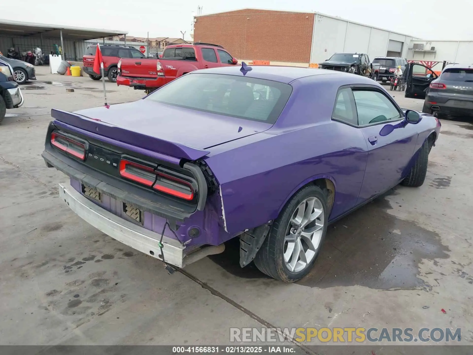 4 Фотография поврежденного автомобиля 2C3CDZJG8KH541396 DODGE CHALLENGER 2019