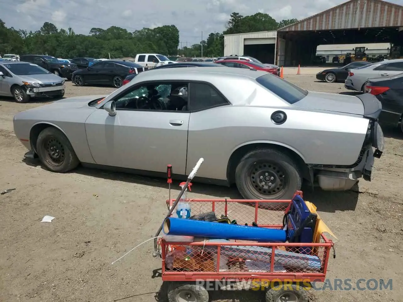 2 Photograph of a damaged car 2C3CDZJGXKH737291 DODGE CHALLENGER 2019