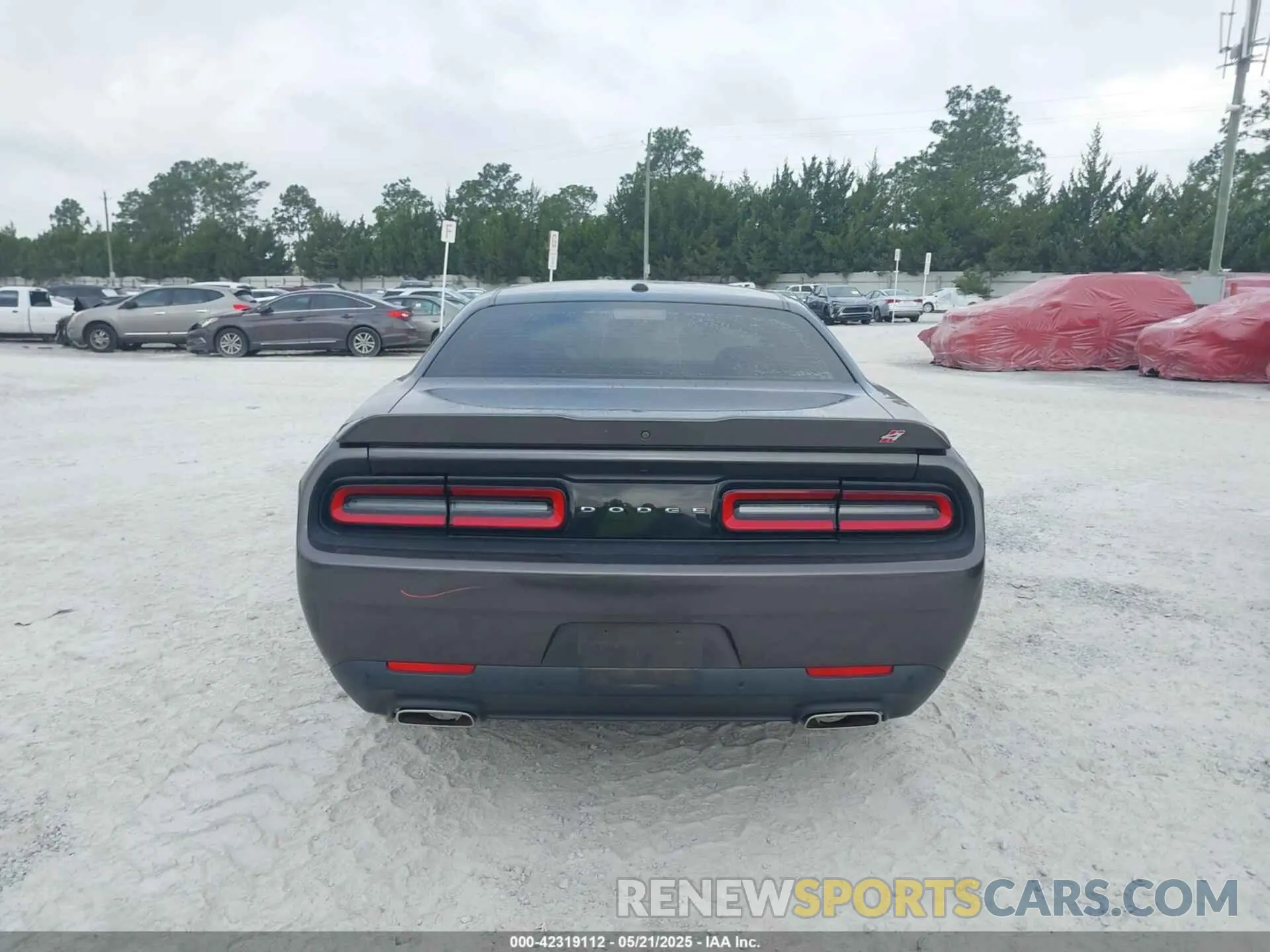 16 Photograph of a damaged car 2C3CDZKG3KH677871 DODGE CHALLENGER 2019