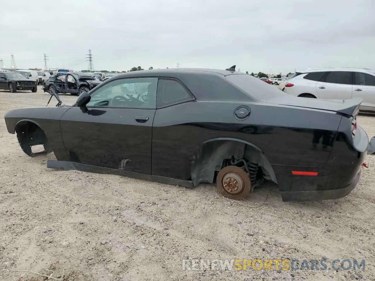 2 Photograph of a damaged car 2C3CDZL9XKH537123 DODGE CHALLENGER 2019