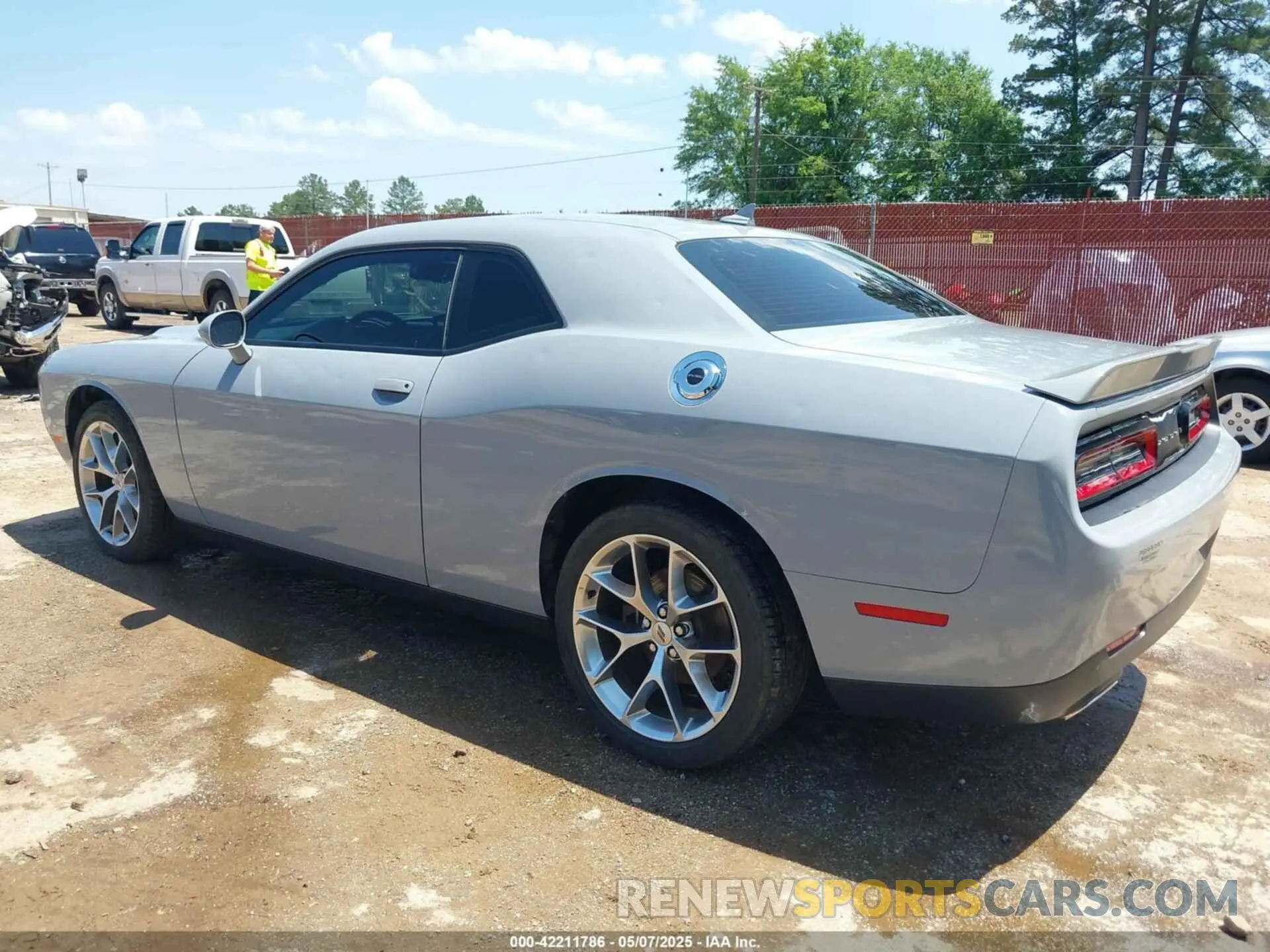 3 Фотография поврежденного автомобиля 2C3CDZAG0LH199069 DODGE CHALLENGER 2020