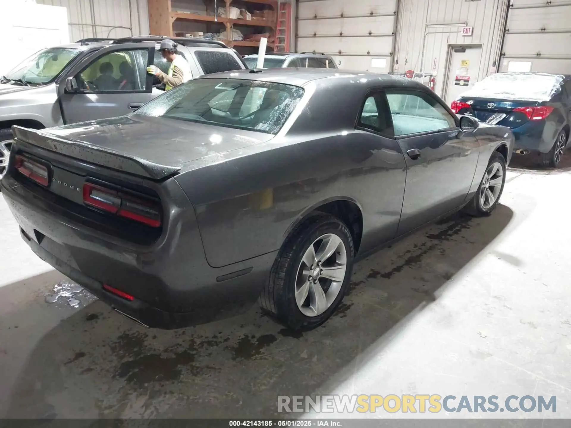 4 Фотография поврежденного автомобиля 2C3CDZAG0LH203315 DODGE CHALLENGER 2020
