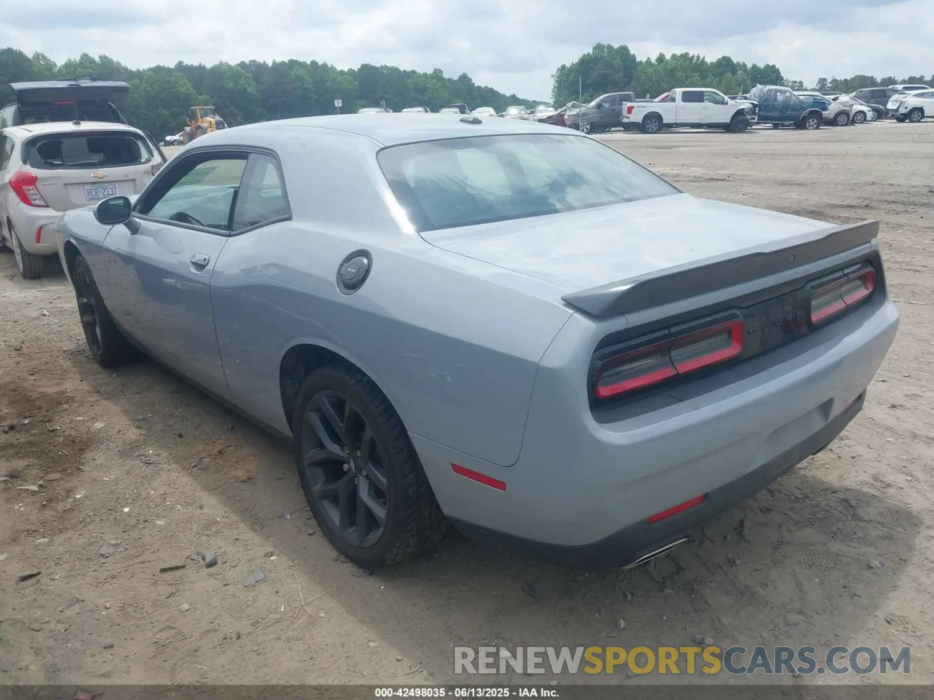 3 Photograph of a damaged car 2C3CDZAG0LH219062 DODGE CHALLENGER 2020