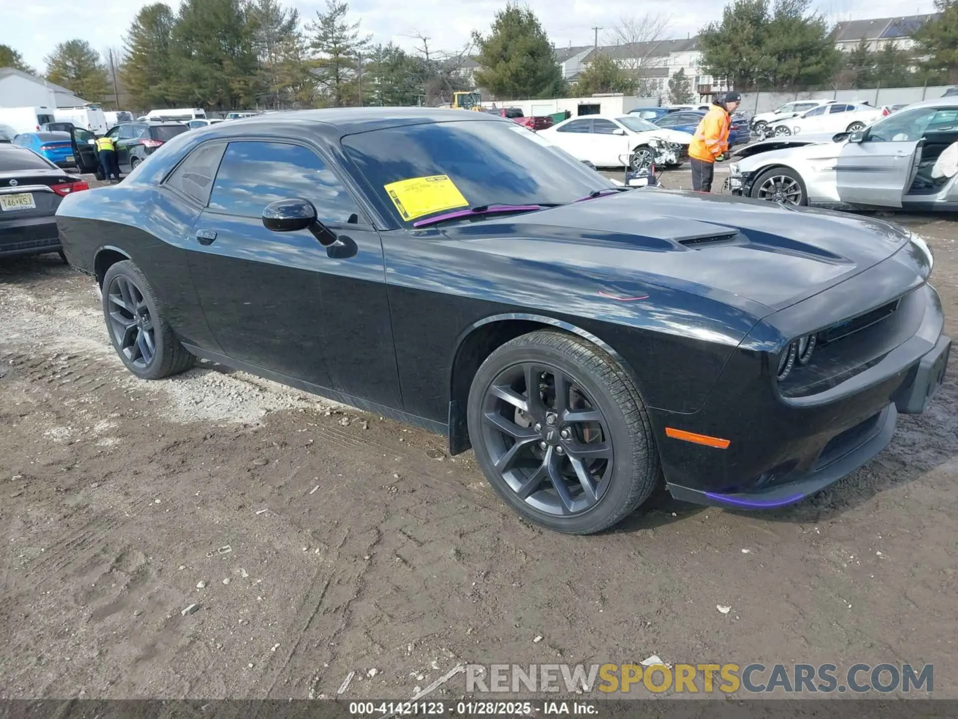 1 Photograph of a damaged car 2C3CDZAG1LH132660 DODGE CHALLENGER 2020