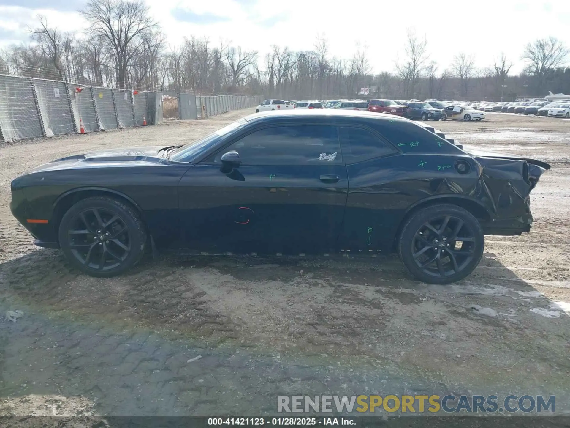 14 Photograph of a damaged car 2C3CDZAG1LH132660 DODGE CHALLENGER 2020