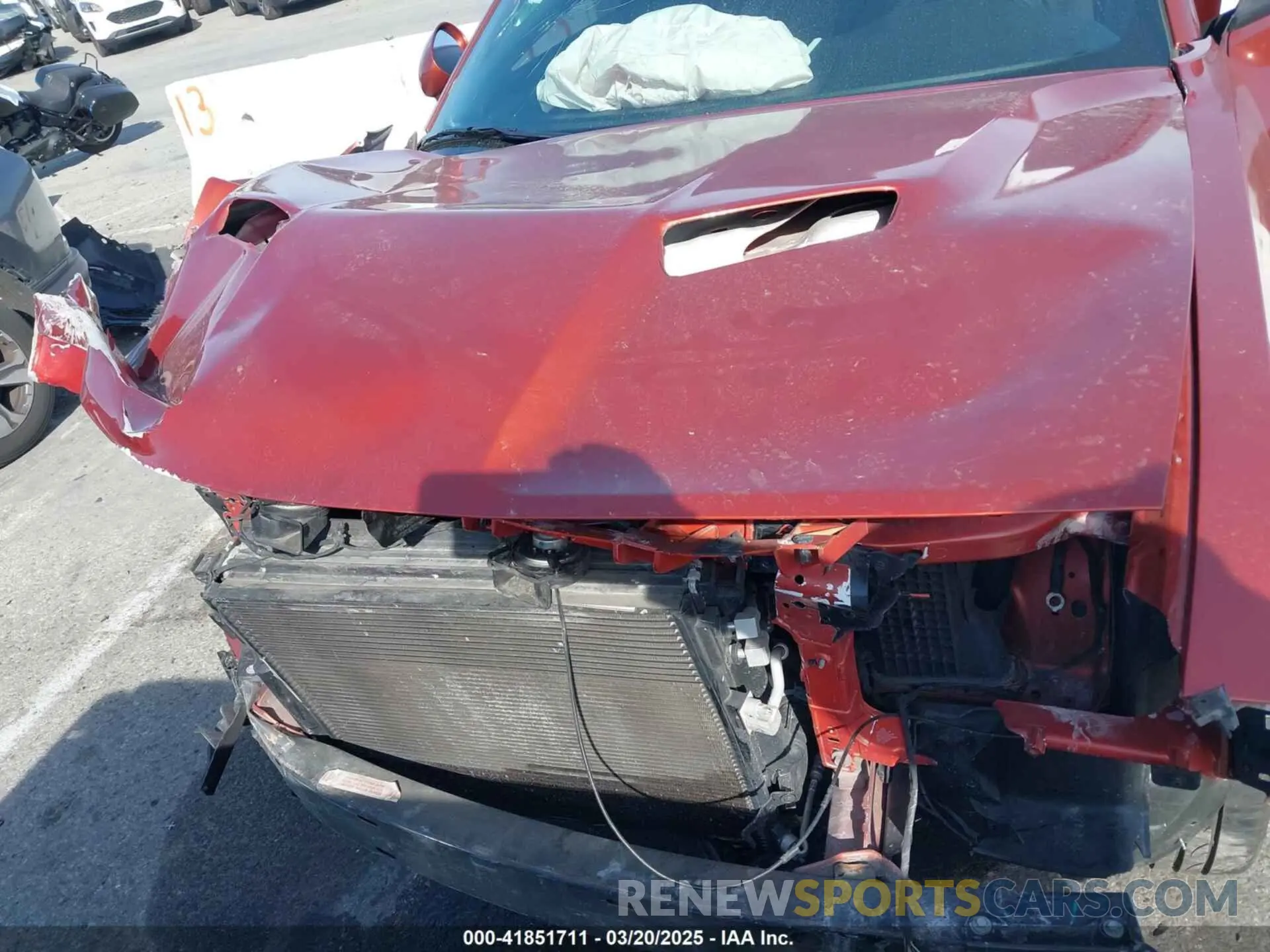 10 Photograph of a damaged car 2C3CDZAG2LH214574 DODGE CHALLENGER 2020