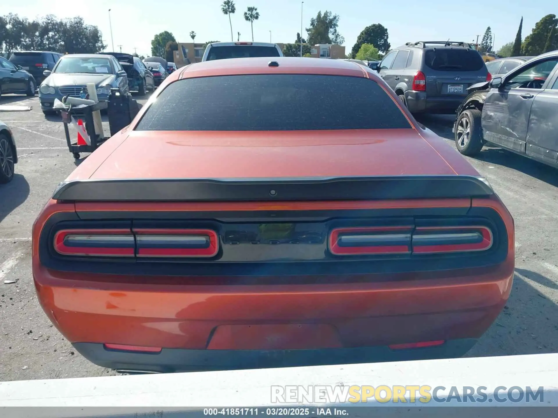 16 Photograph of a damaged car 2C3CDZAG2LH214574 DODGE CHALLENGER 2020