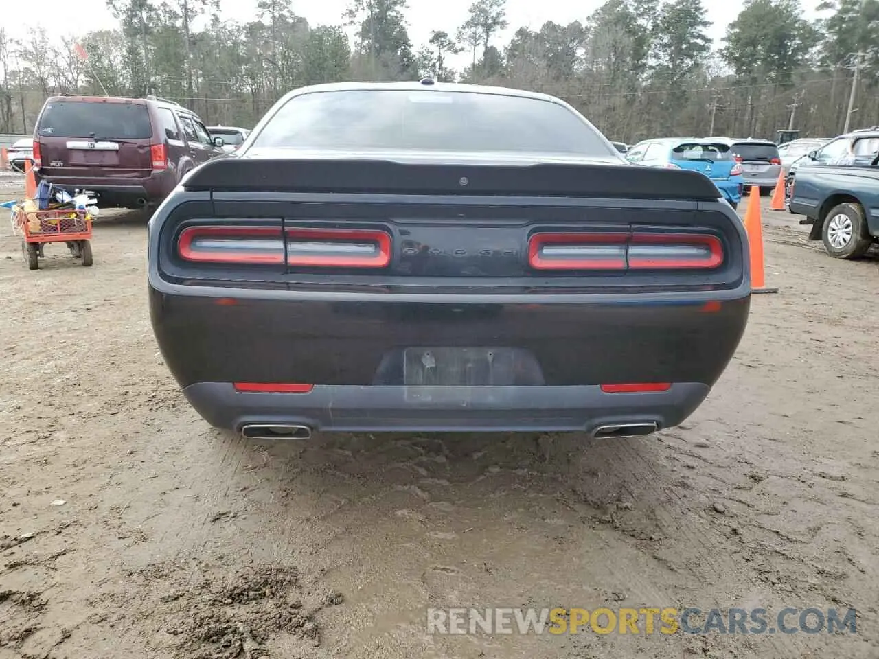 6 Photograph of a damaged car 2C3CDZAG3LH110451 DODGE CHALLENGER 2020
