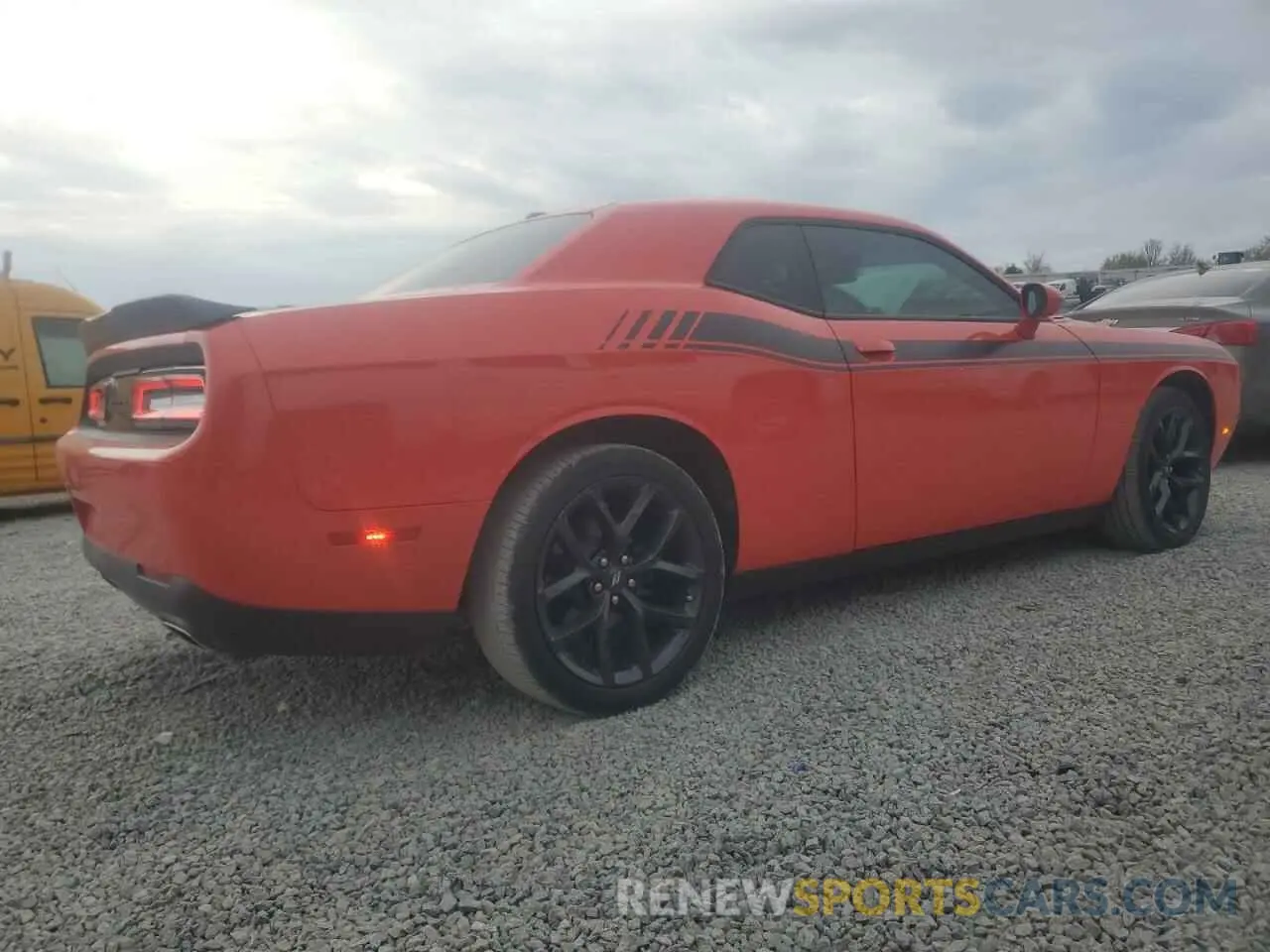 3 Photograph of a damaged car 2C3CDZAG3LH185439 DODGE CHALLENGER 2020