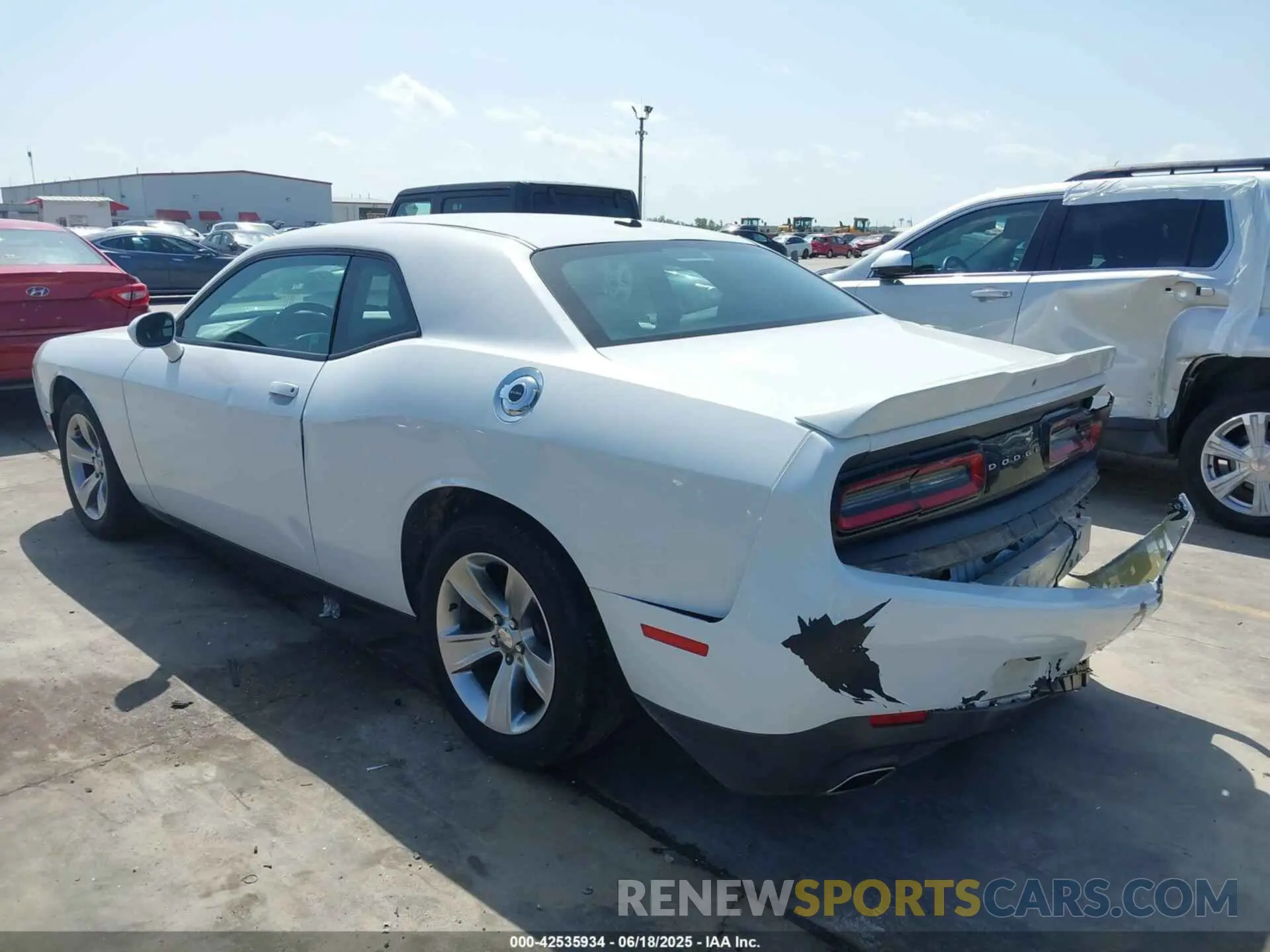 3 Photograph of a damaged car 2C3CDZAG6LH105406 DODGE CHALLENGER 2020