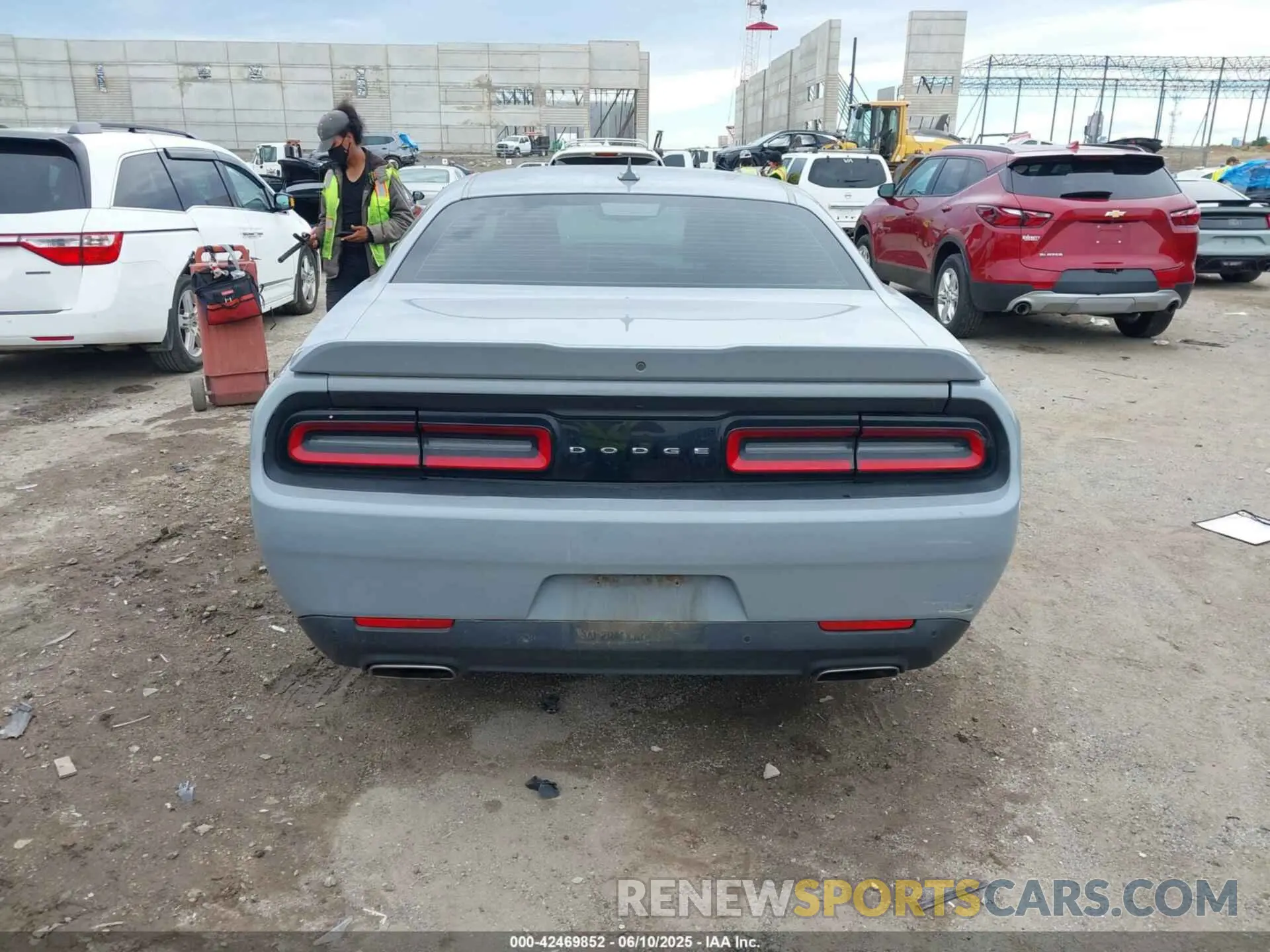 16 Photograph of a damaged car 2C3CDZAG8LH203773 DODGE CHALLENGER 2020