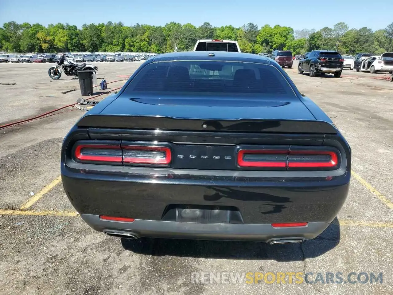 6 Photograph of a damaged car 2C3CDZAG8LH231489 DODGE CHALLENGER 2020