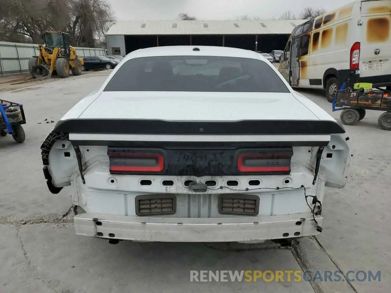 6 Photograph of a damaged car 2C3CDZAG9LH110101 DODGE CHALLENGER 2020