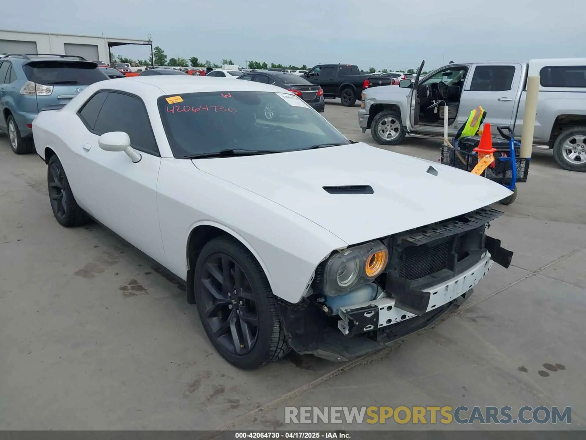 1 Photograph of a damaged car 2C3CDZAG9LH222784 DODGE CHALLENGER 2020