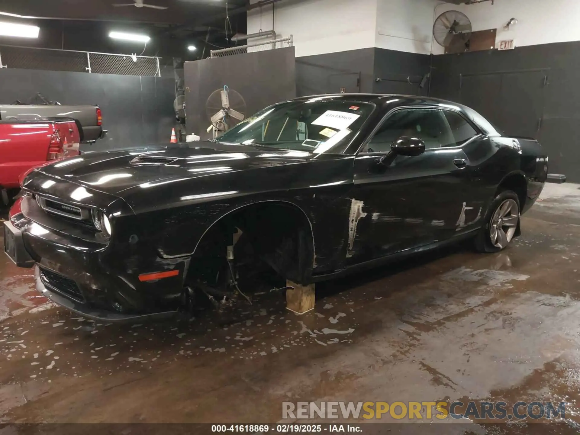 2 Photograph of a damaged car 2C3CDZAGXLH105554 DODGE CHALLENGER 2020