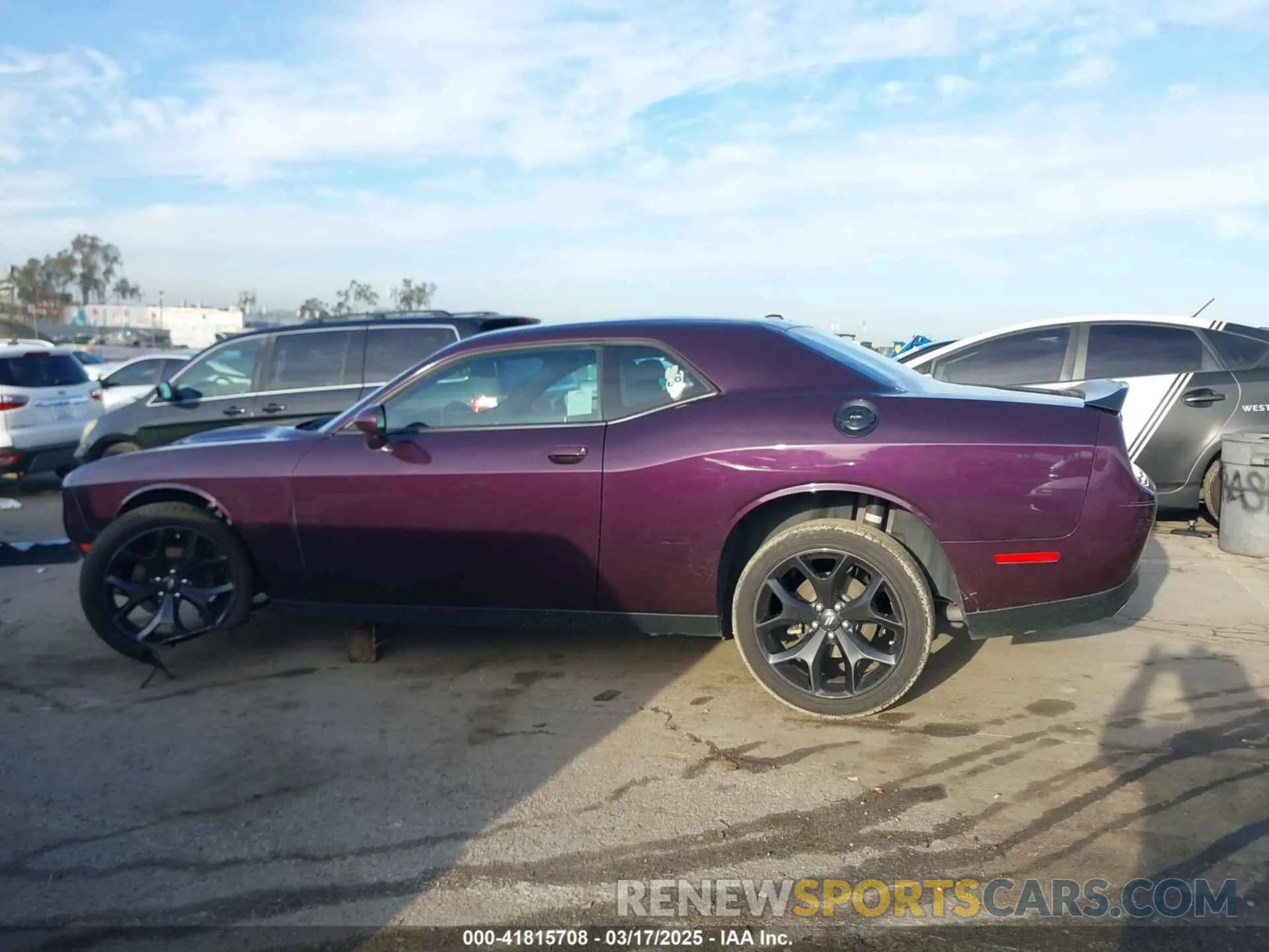 14 Фотография поврежденного автомобиля 2C3CDZAGXLH247306 DODGE CHALLENGER 2020