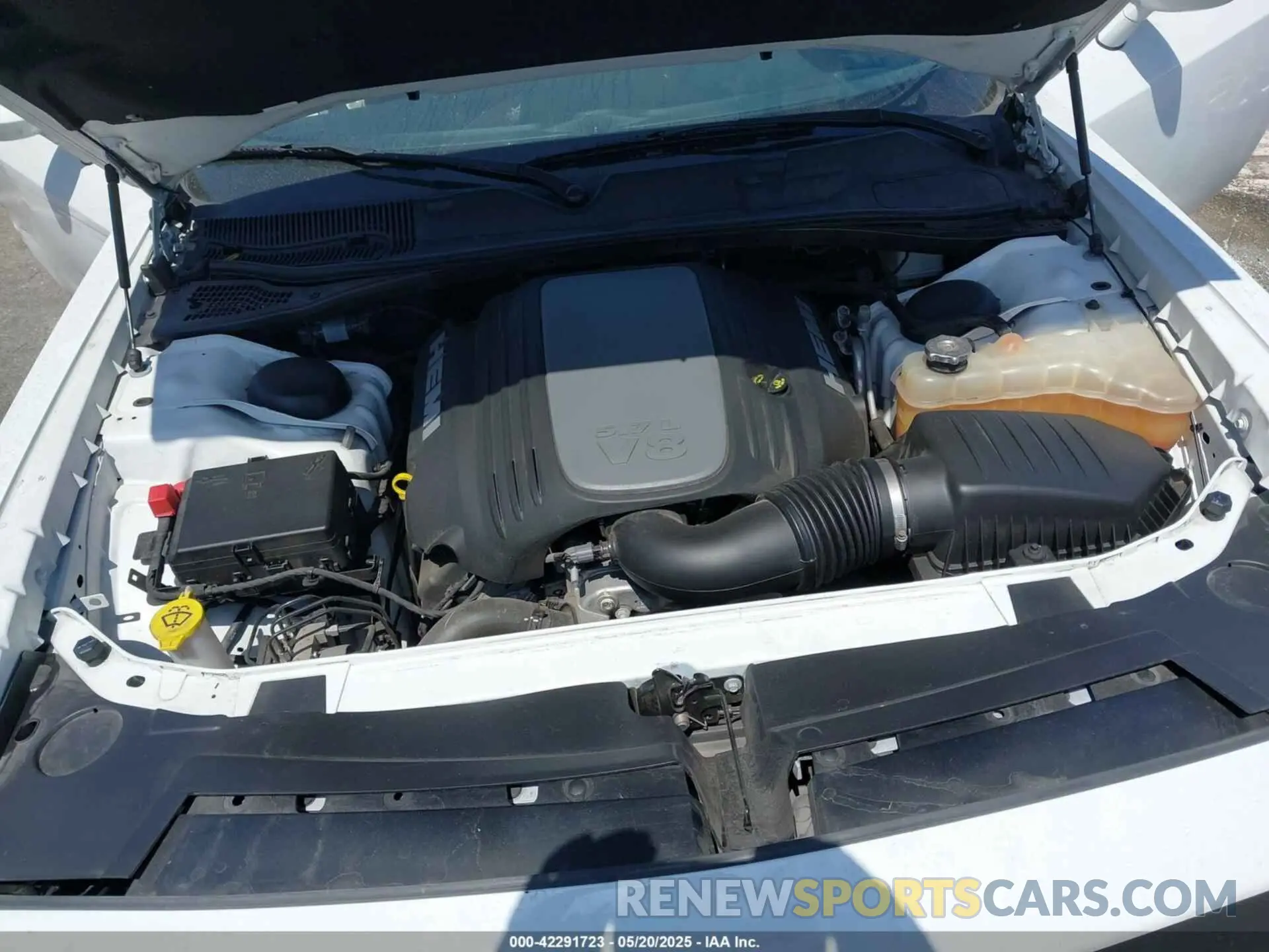 10 Photograph of a damaged car 2C3CDZBT3LH225787 DODGE CHALLENGER 2020