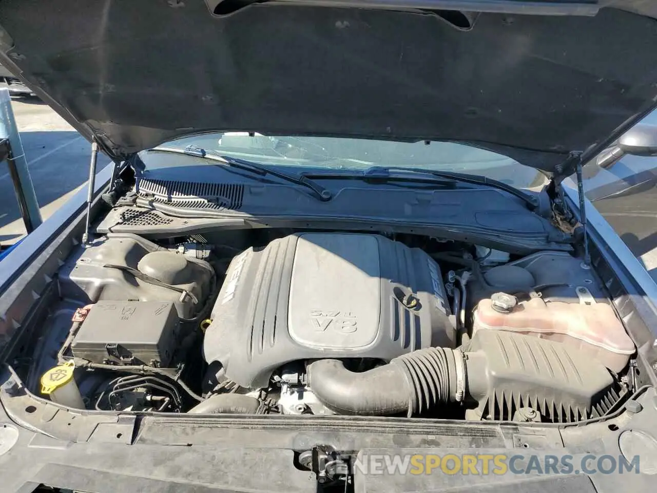 11 Фотография поврежденного автомобиля 2C3CDZBT5LH130955 DODGE CHALLENGER 2020